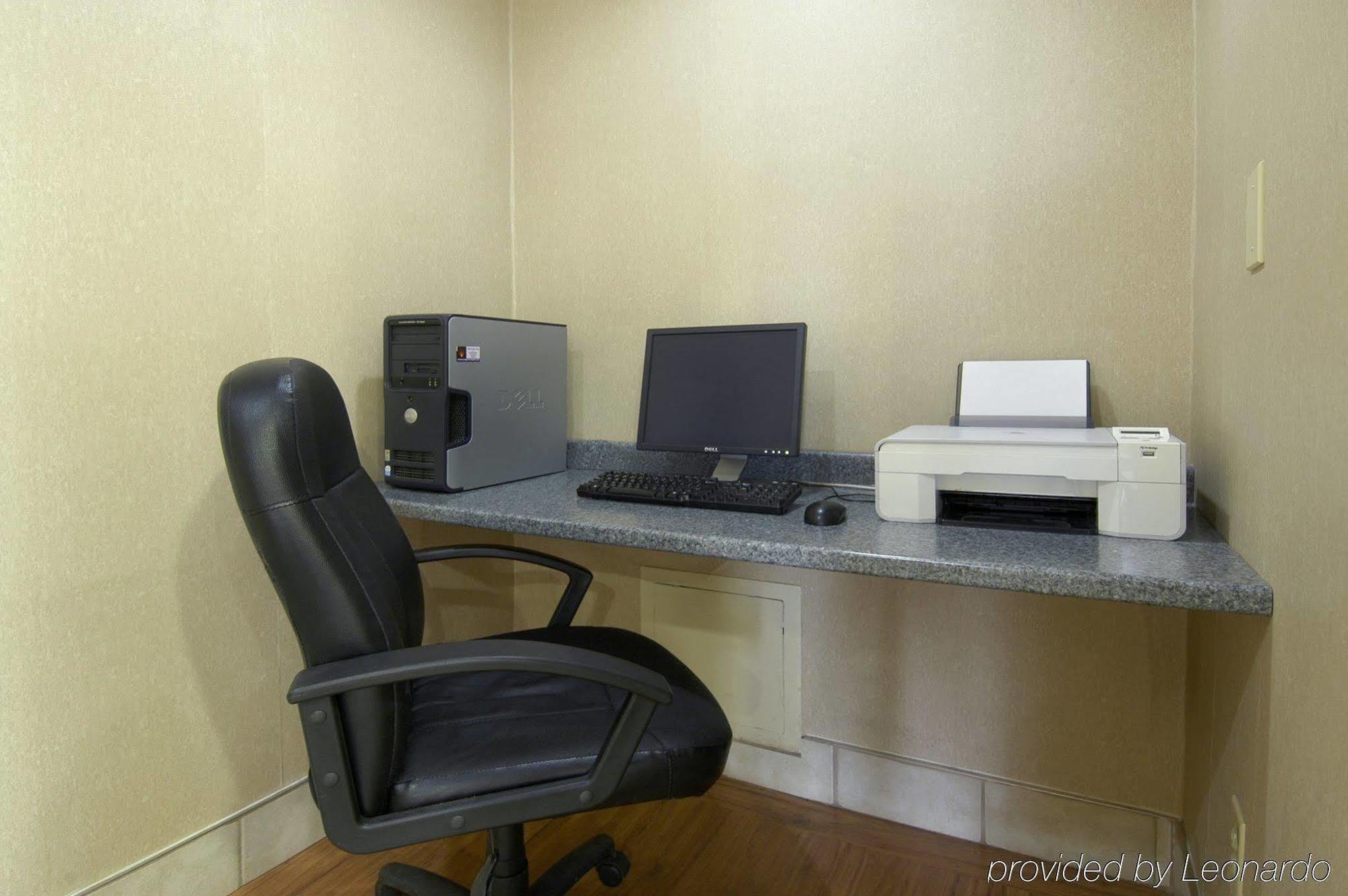 Red Roof Inn Columbus - Grove City Bagian luar foto